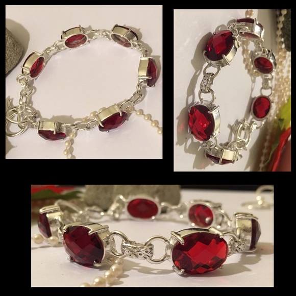 Radiant Garnet Gemstone Handmade Toggle Bracelet - Picture 5 of 6